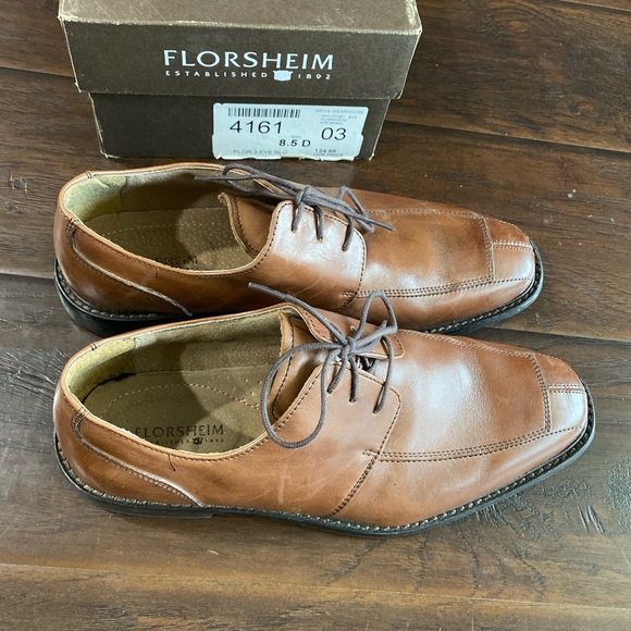 Florsheim men’s leather brown derby shoes size 8.5 - Picture 2 of 6